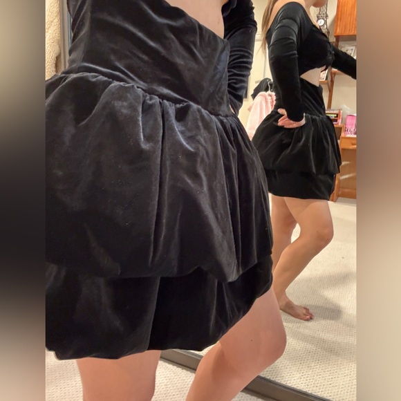 NWOT Black Velvet long sleeve mini Dress - Picture 9 of 11